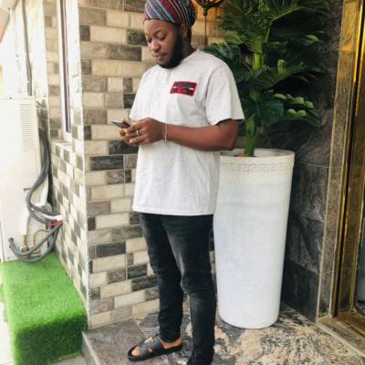 Yemi Amos