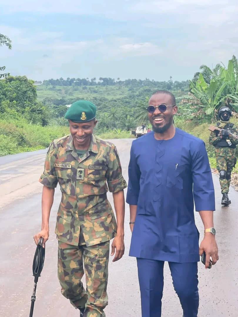 Anthony Anthony Smluxee anthony-anthony-smluxee